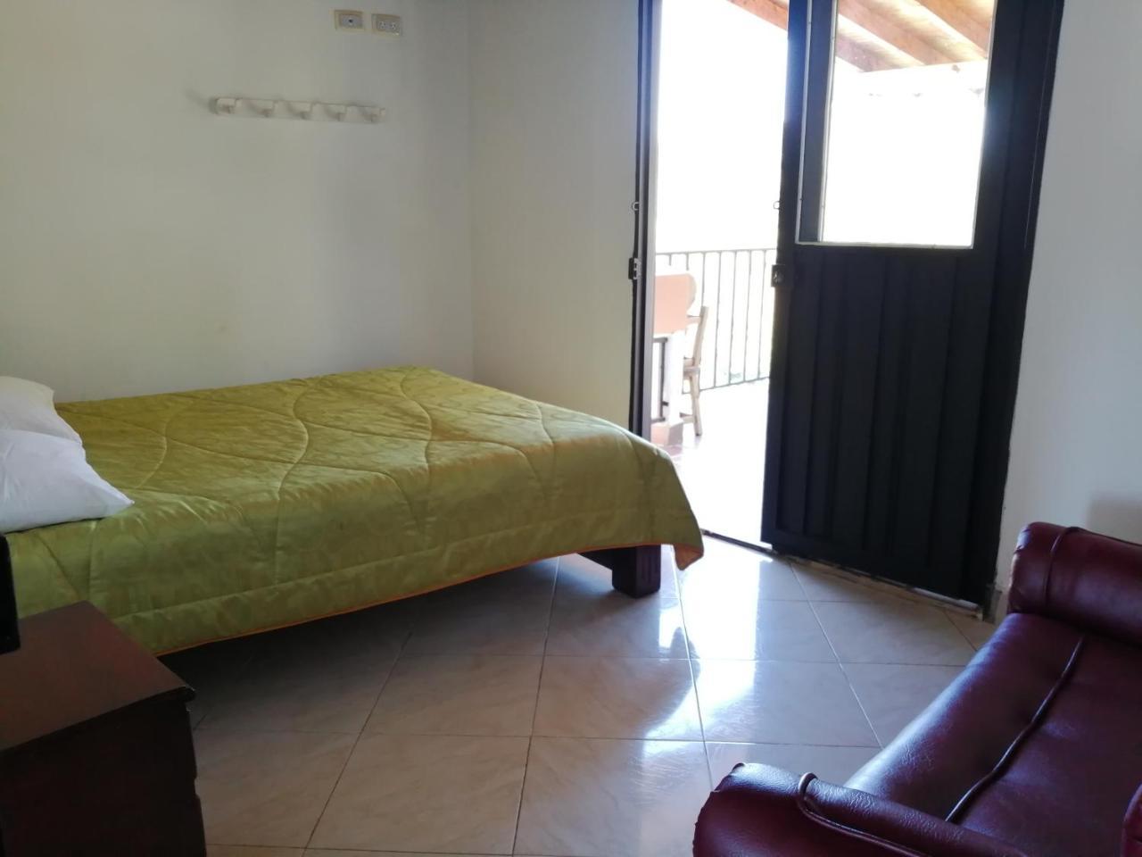 Hotel El Nuevo Mirador Guatapé Esterno foto